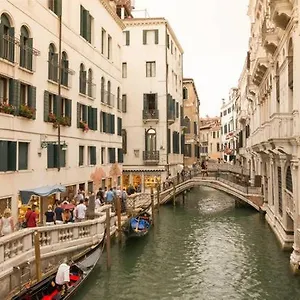 https://studio-in-san-marco-square.hotelinveneto.com